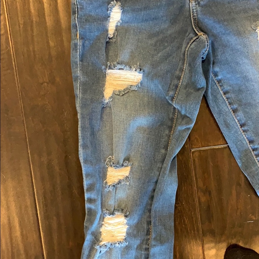 Garage Ripped Jeans - Picture 3 of 5